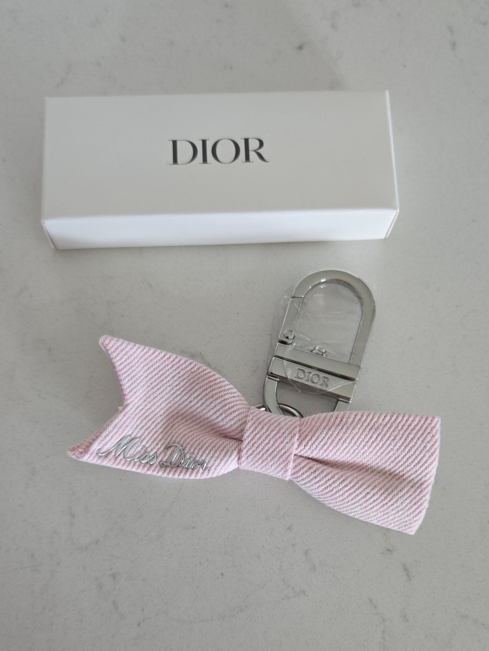 New In Box Dior Bow KeyRing Holder Pink Fabric w/ Silver Hardware Miss DIOR Bow